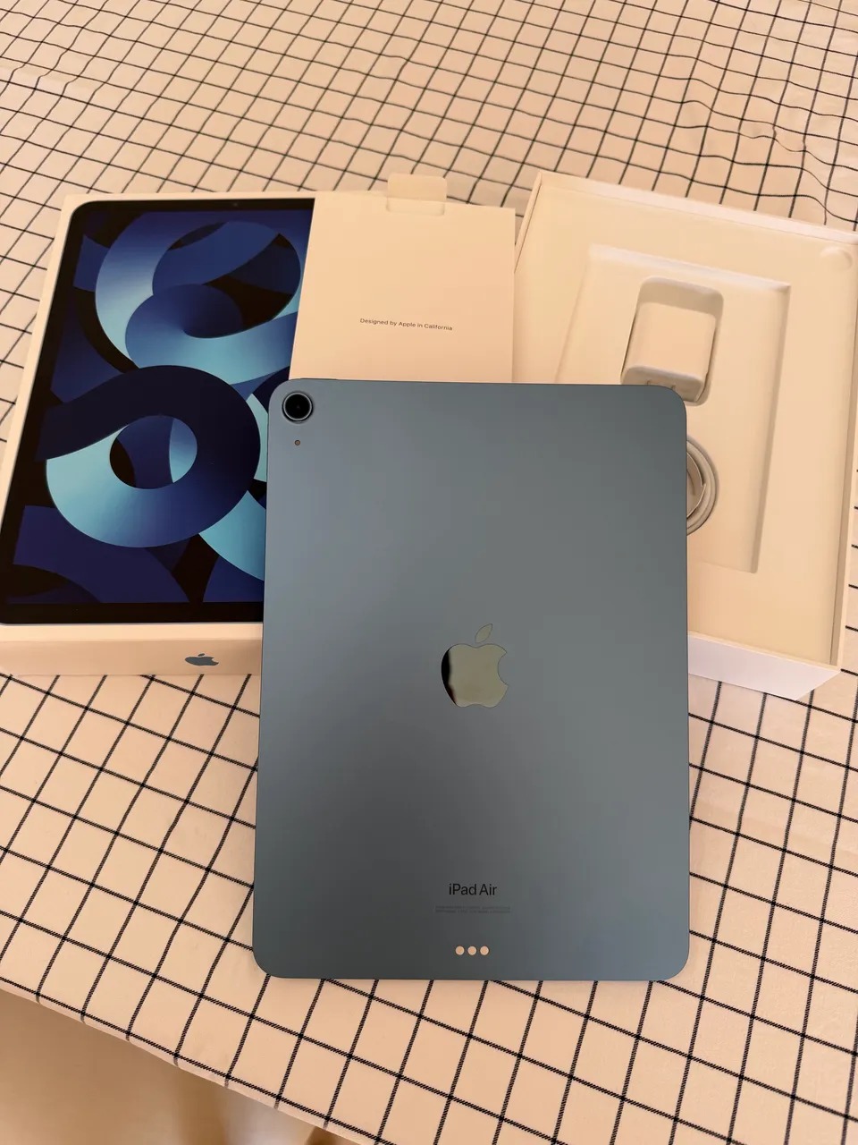 Apple iPad Air 5 geraçao 256GB Roxo Lilás - Tablets e E-Readers