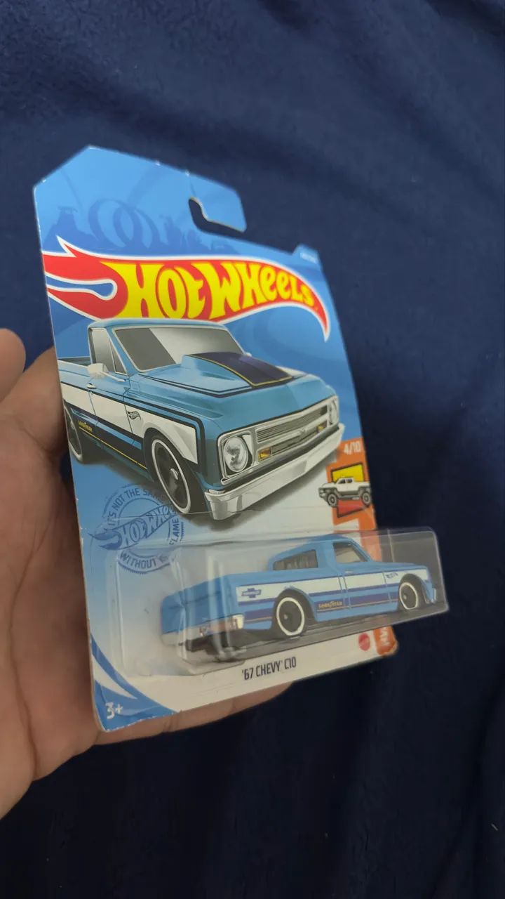 Hotwheels Chevy C10 1:64 - Foto 2