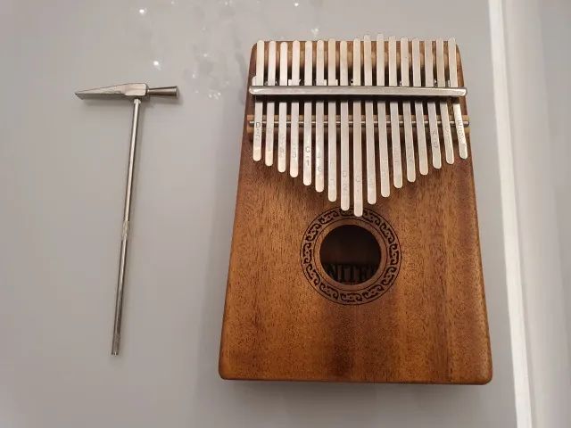 Kalimba 17 Chaves - Nova na caixa, em perfeito estado