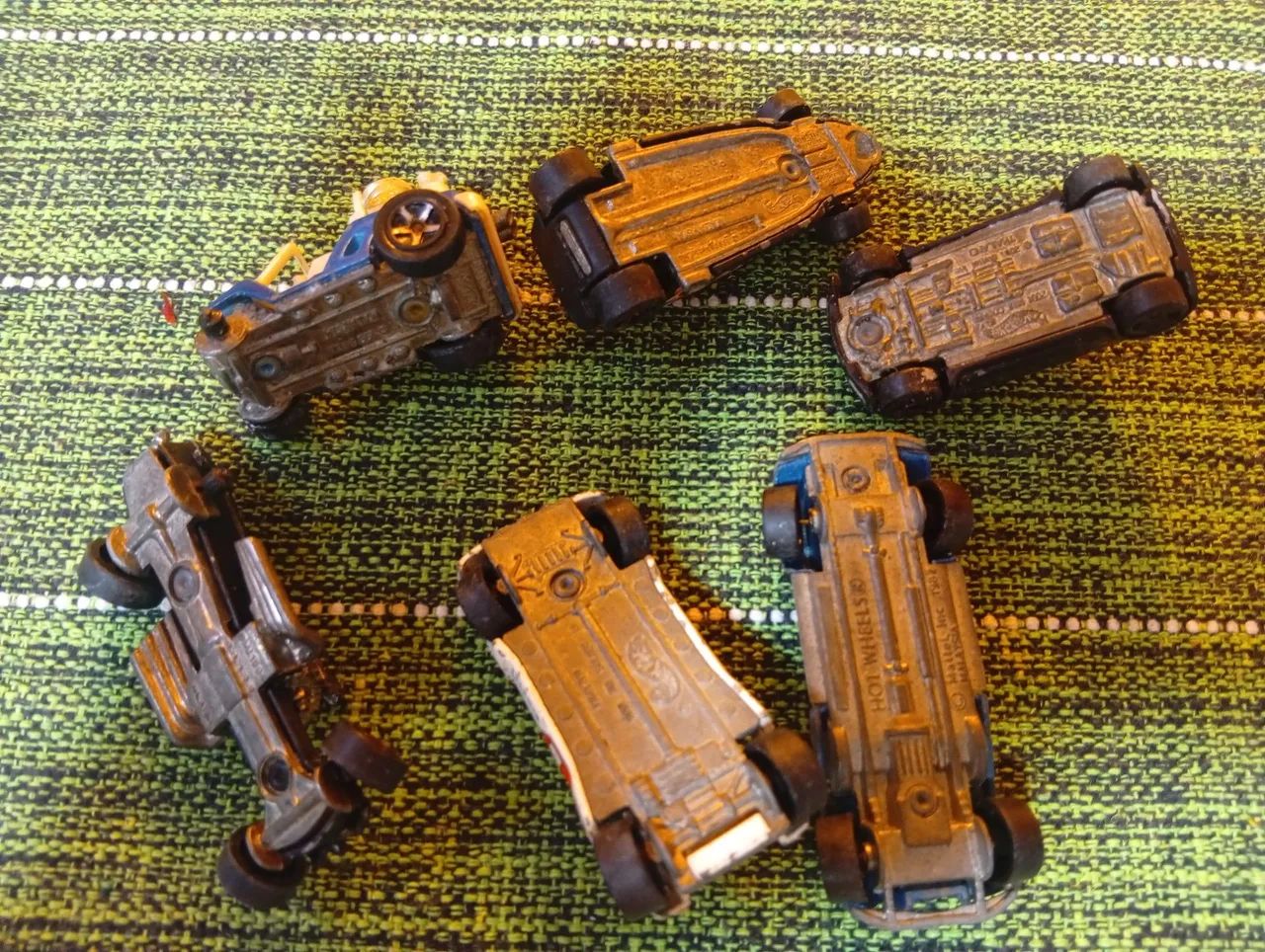 Seis Hotwheels fundo metal  - Foto 5