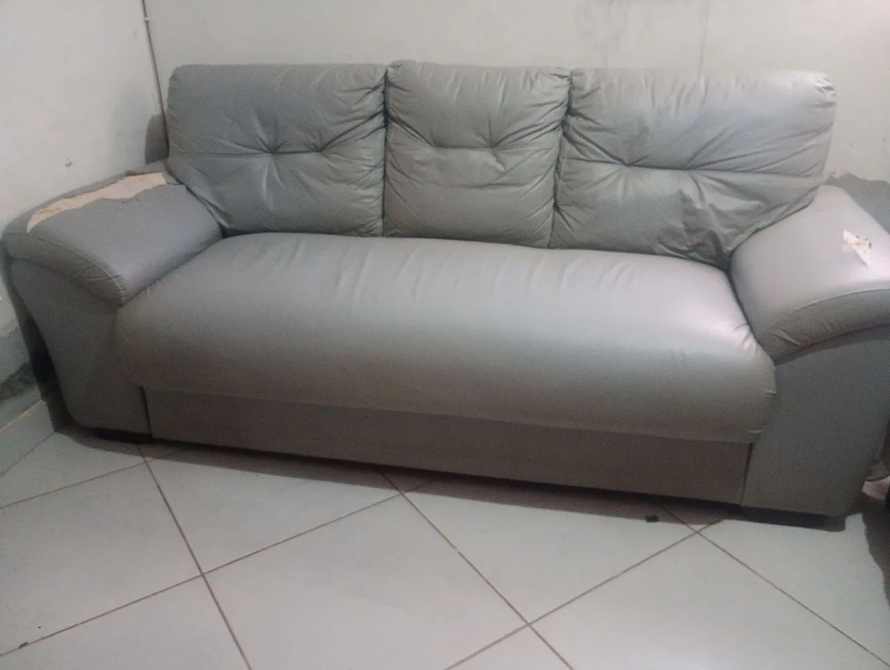 Sofá 3 lugares 