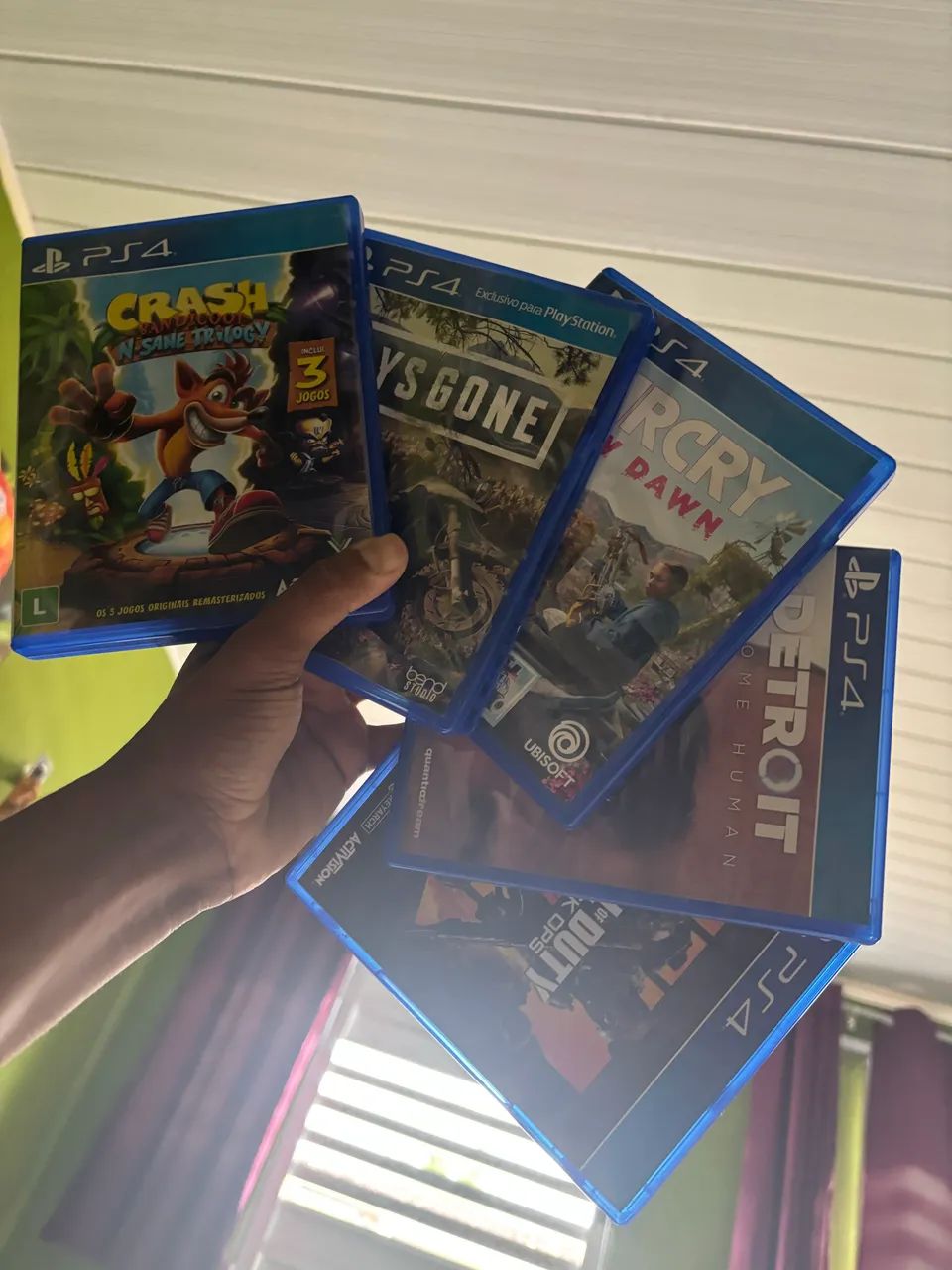 PlayStation 4 perfeito com 5 jogos - Foto 4