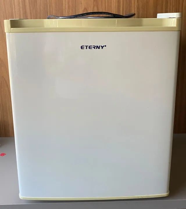 Frigobar 50 litros - Eterny