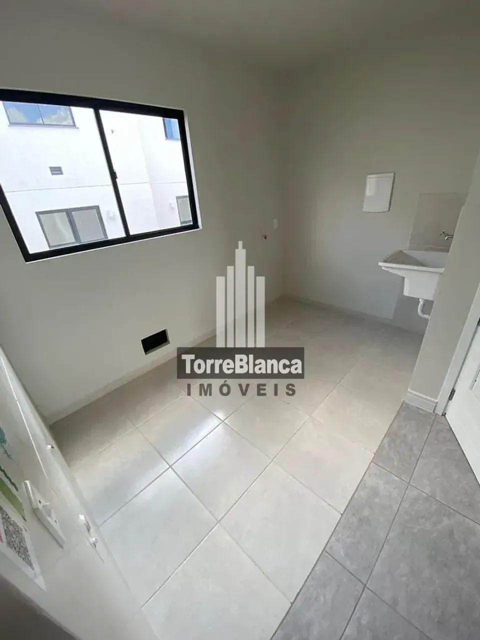 Apartamento com Sacada e Churrasqueira  2 Quartos e Vaga de Estacionamento - Foto 4