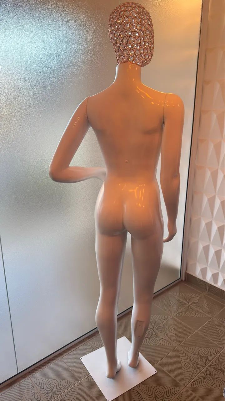 Manequim feminino cabeça aramada  - Foto 4
