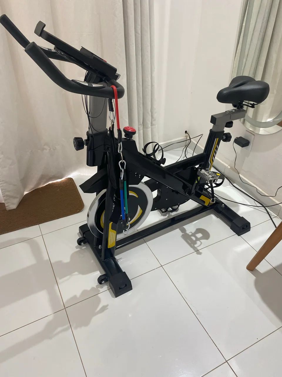 Bicicleta ergométrica nova