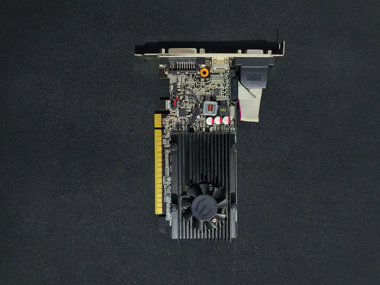 NVIDIA GeForce GT 520!!