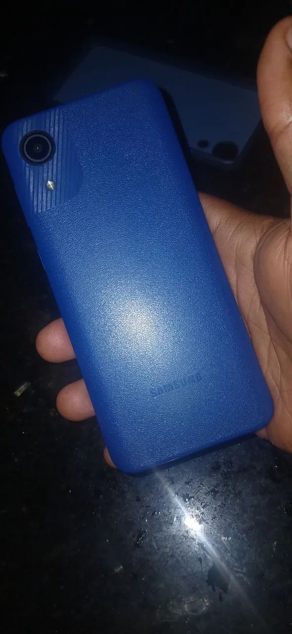 Vendo Celular Samsung A3 core e um corrente de prata 60cm nova  - Foto 2