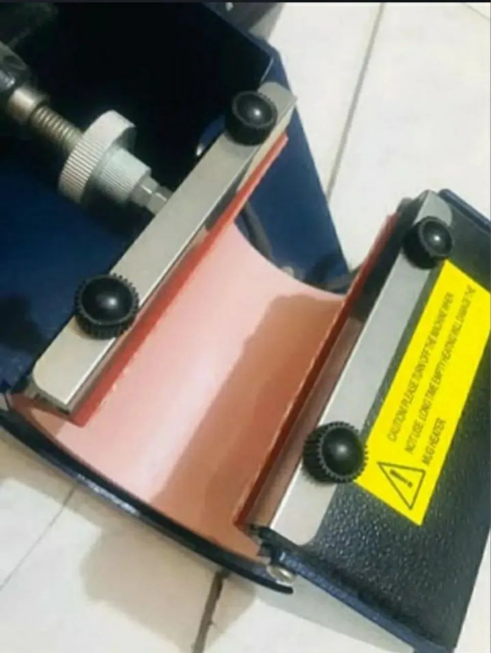 Máquina de estampar canecas  - Foto 2