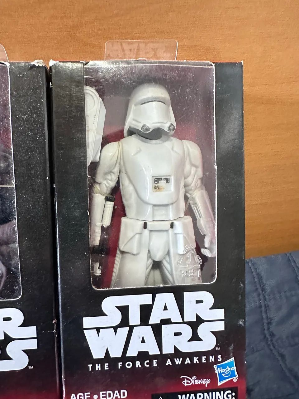 Kit 04 bonecos Star Wars - lacrados - Foto 2