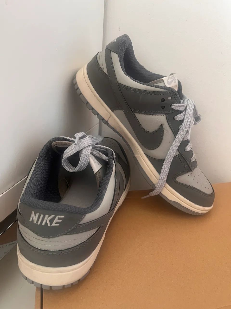 Tênis Nike Dunk Low cinza original 40 - Foto 3