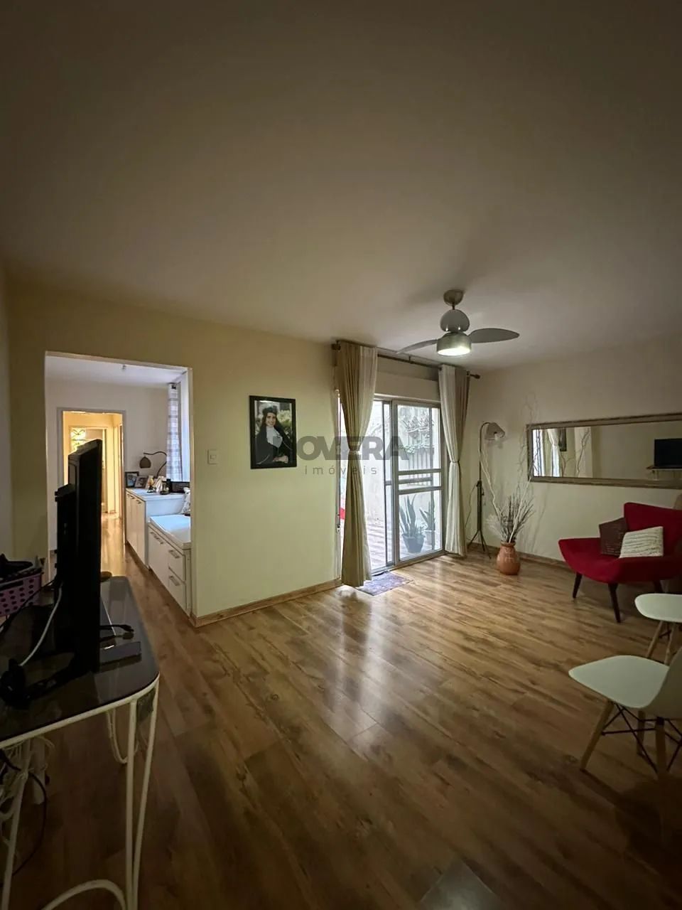 Apartamento Semi - Mobiliado