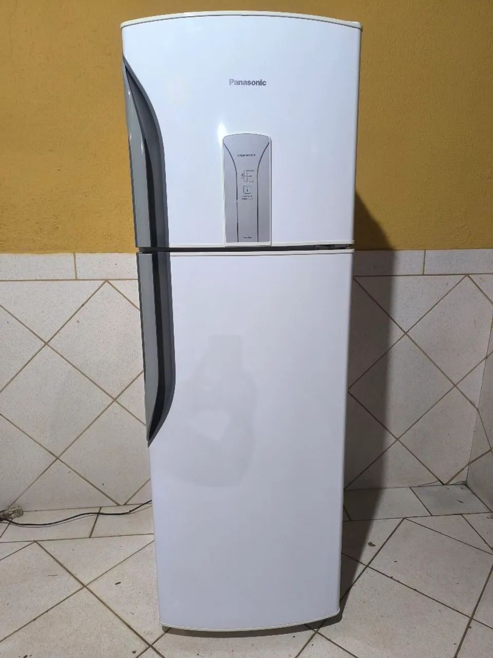 Geladeira Panasonic 