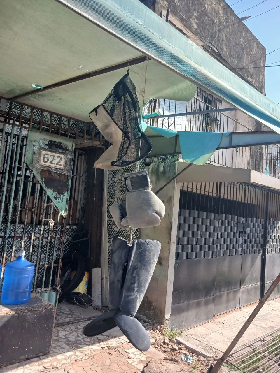 Luva e caneleira pra muaytay R$50 - Foto 4