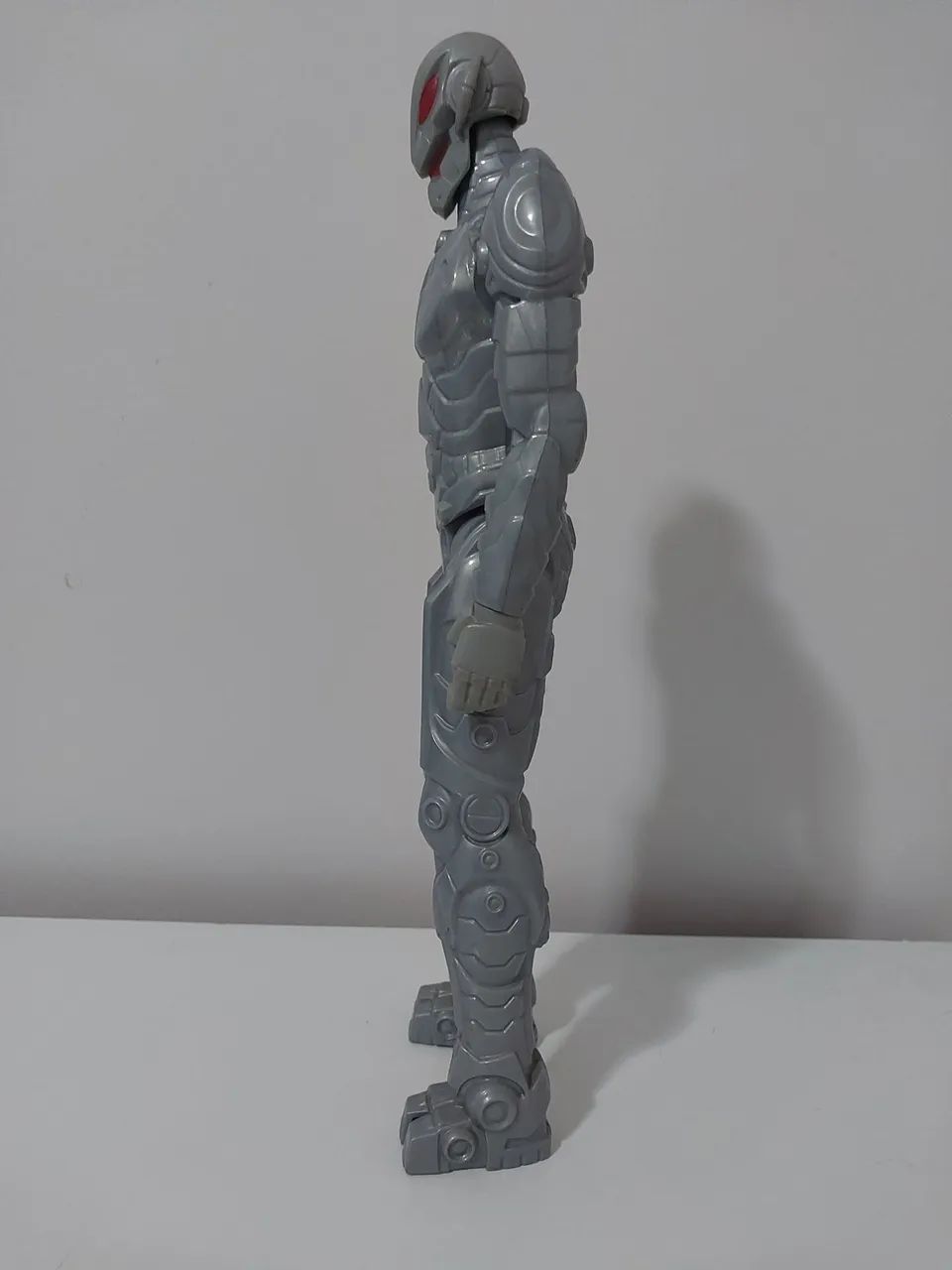 Boneco Ultron 30cm  - Foto 4
