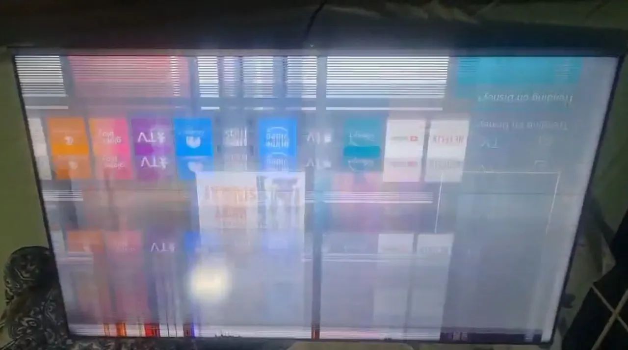 Vendo TV Toshiba 50 polegadas com defeito na tela - Foto 3