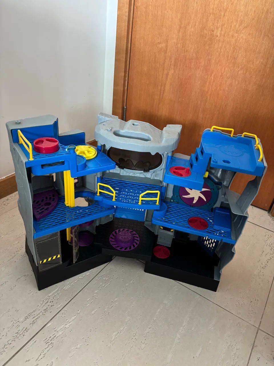 VENDO BAT CAVERNA - ÓTIMAS CONDIÇÕES  - Foto 5