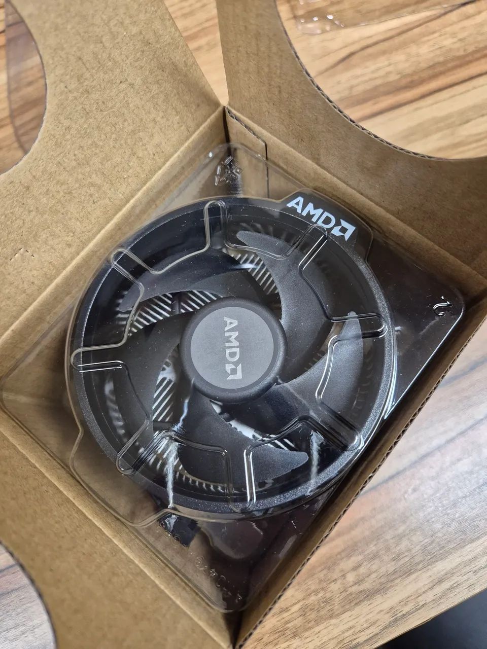 AMD Ryzen 5 5600X  - Foto 2