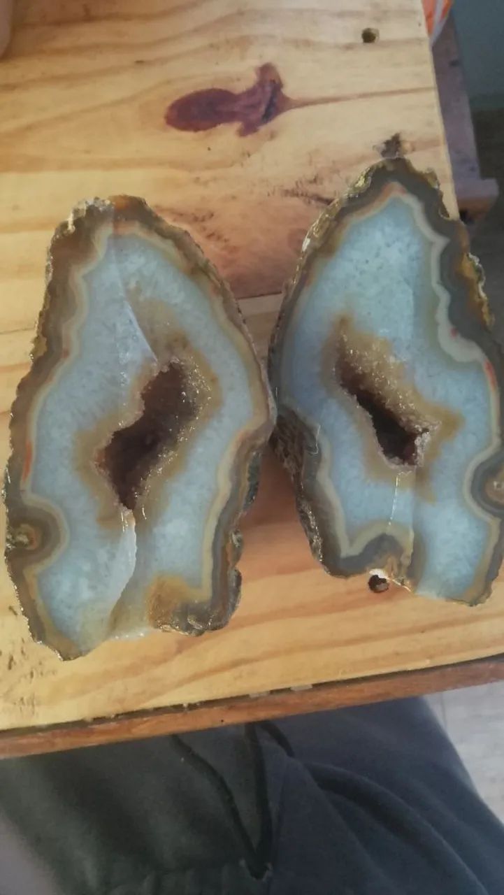Vendo duas pedra ágata com geodo - Foto 2