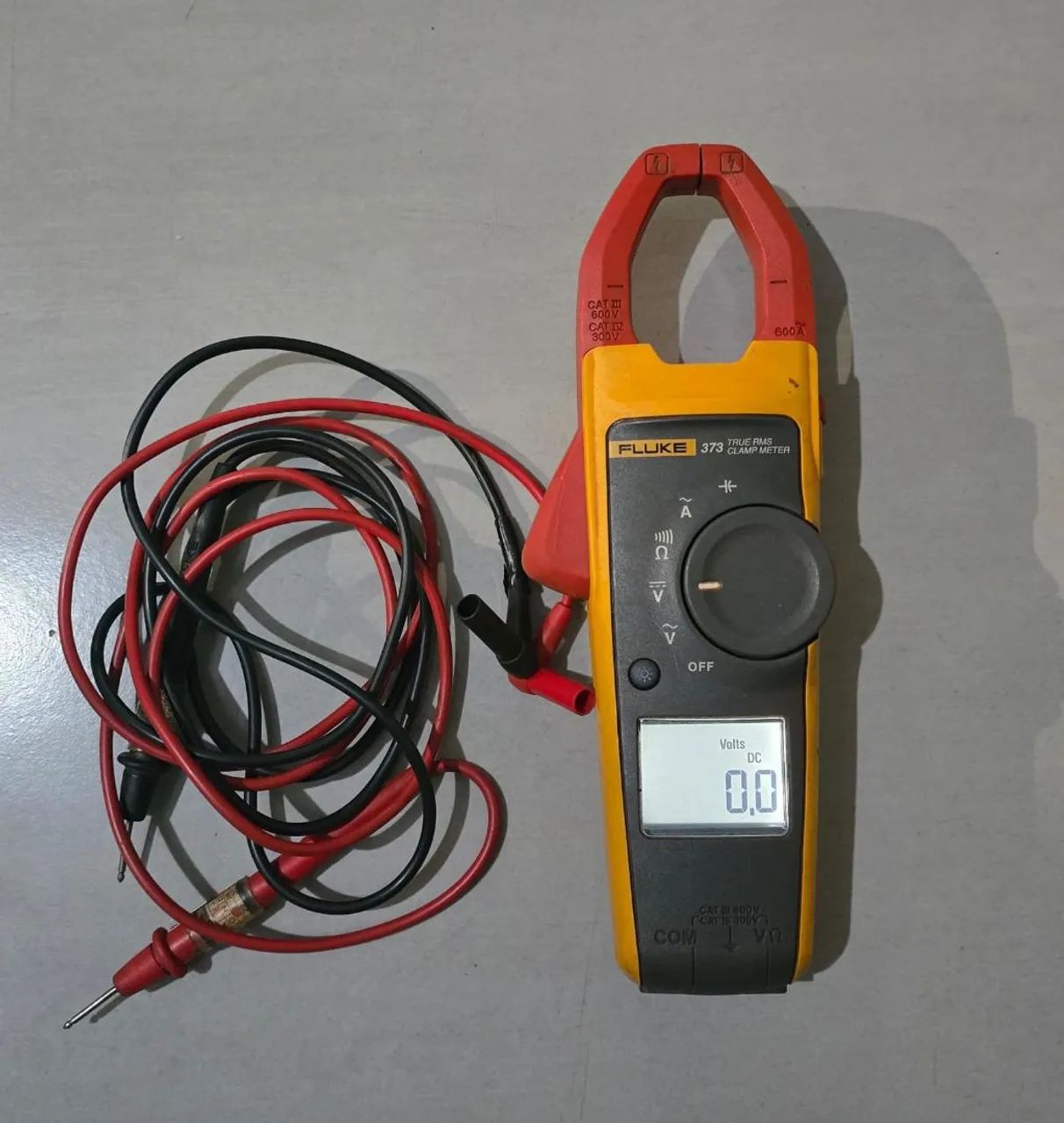 Vendo alicate amperímetro fluke 373 True Rms clamp  - Foto 3