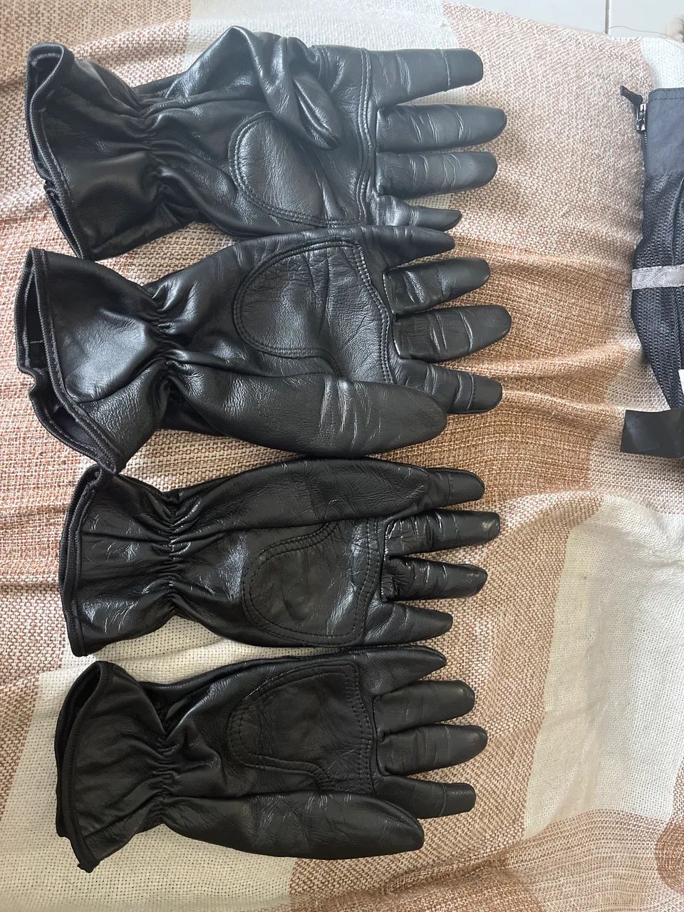 Luva motociclista - Couro legítimo novíssimas  - Foto 2