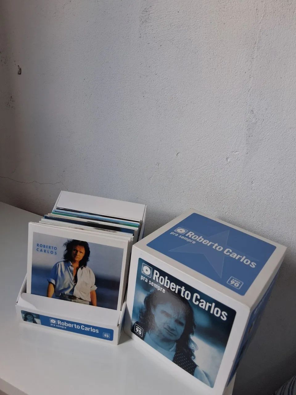 Box - CDs, DVDs etc - Green Valley, Votorantim 1474173206 | OLX