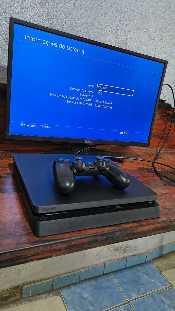 PS4 / Playstation 4