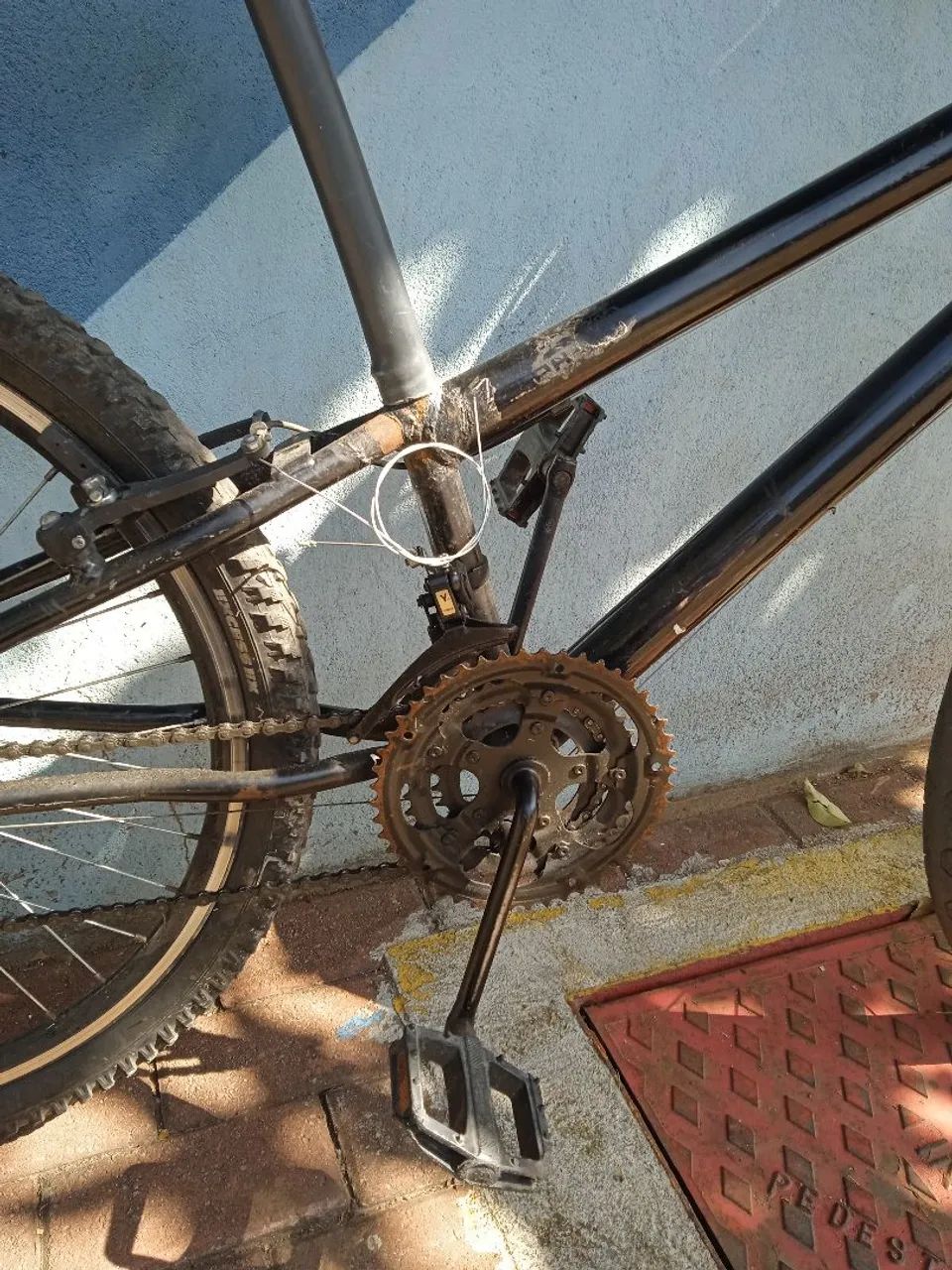 Bicicleta Shimano com marcha (Aro 26) - Foto 4