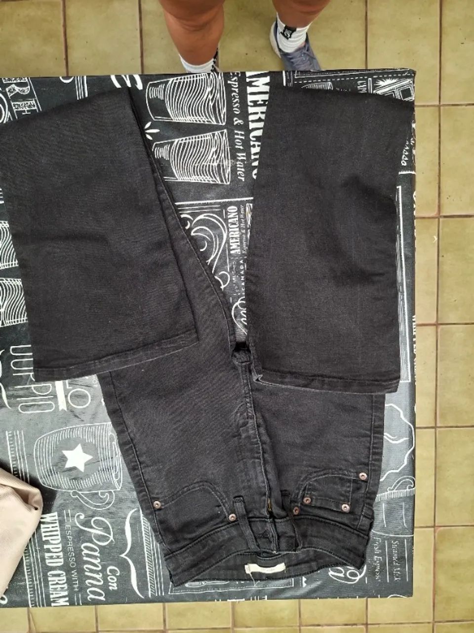 calça jeans preta - Foto 3