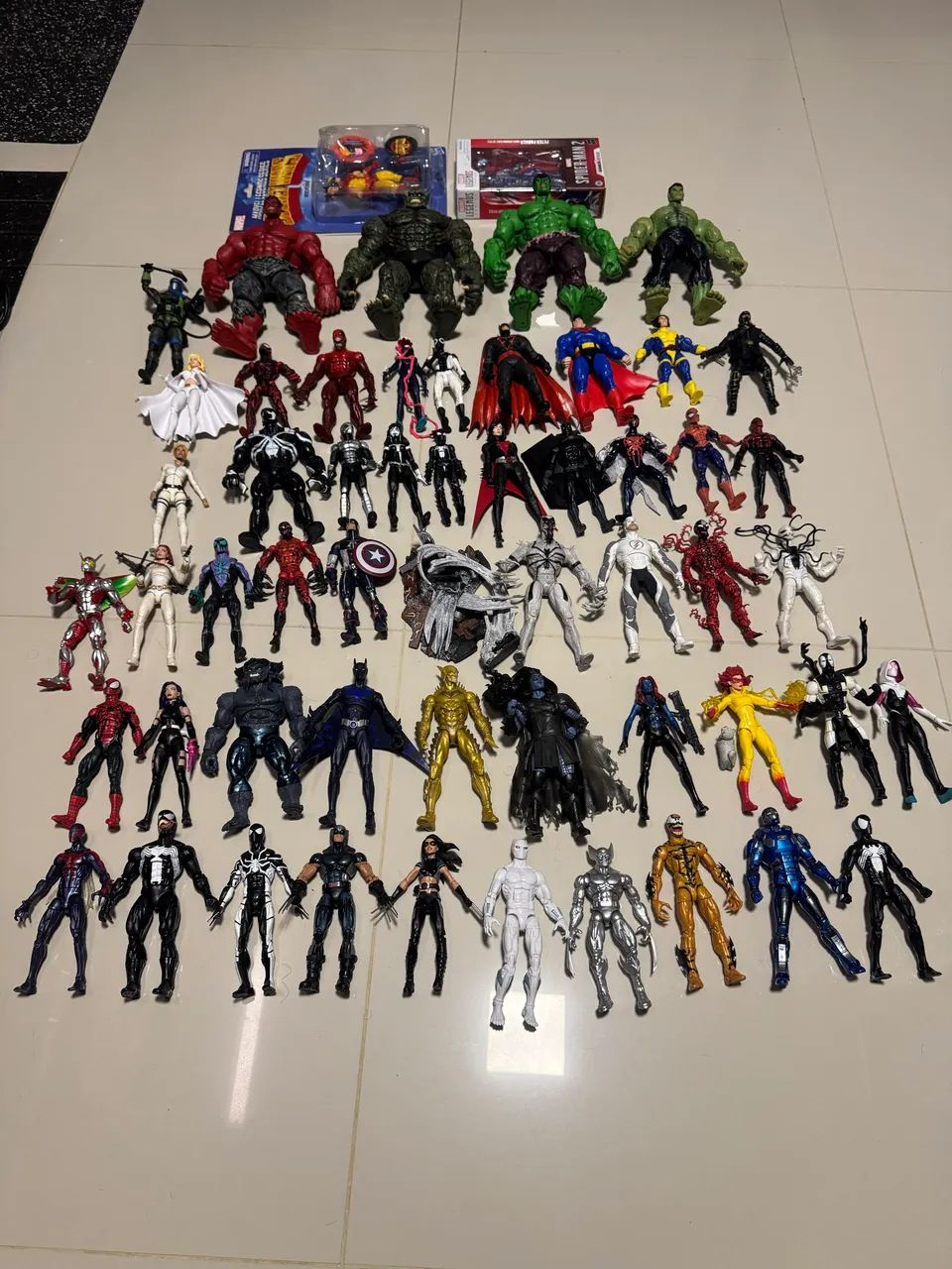 marvel フィギュア　まとめ Coleção Marvel Legends DC Multiverse sob consulta - Hobbies e