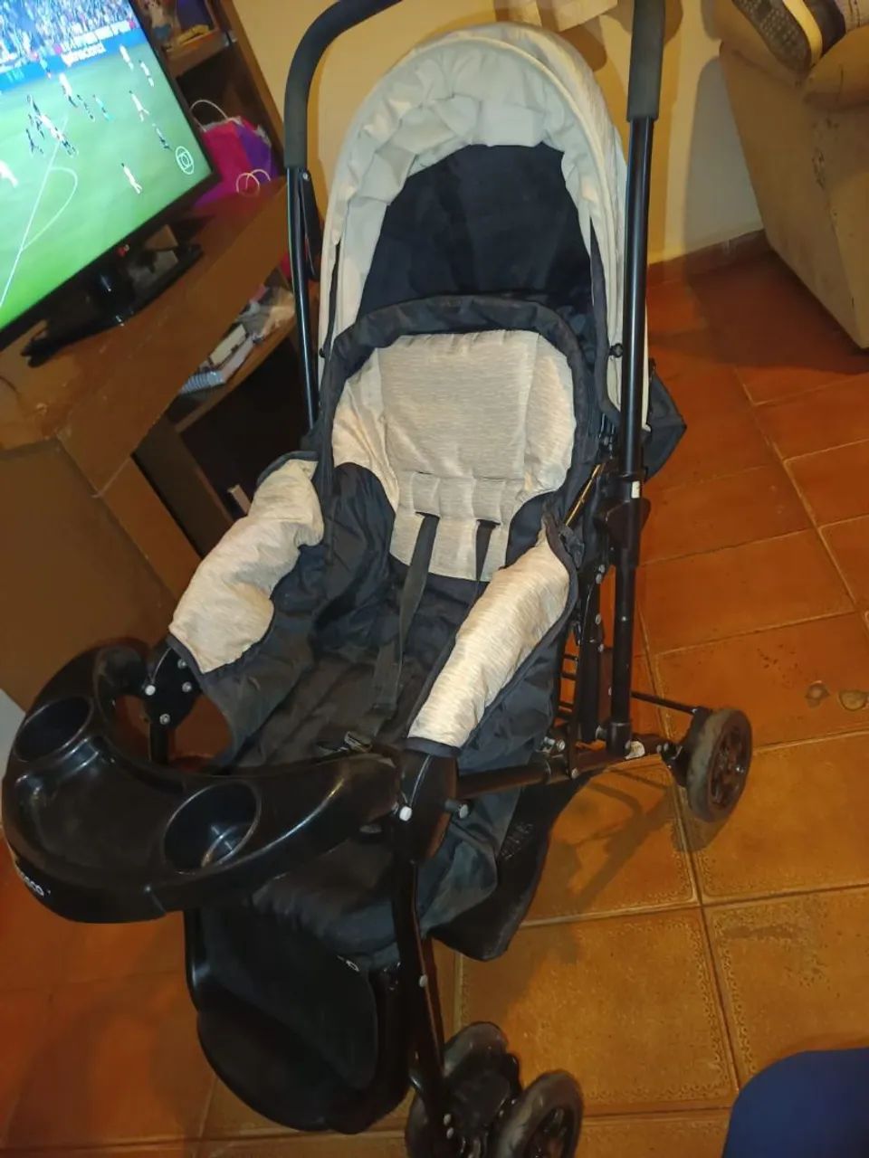 Carrinho de bebê muito conservado  - Foto 2