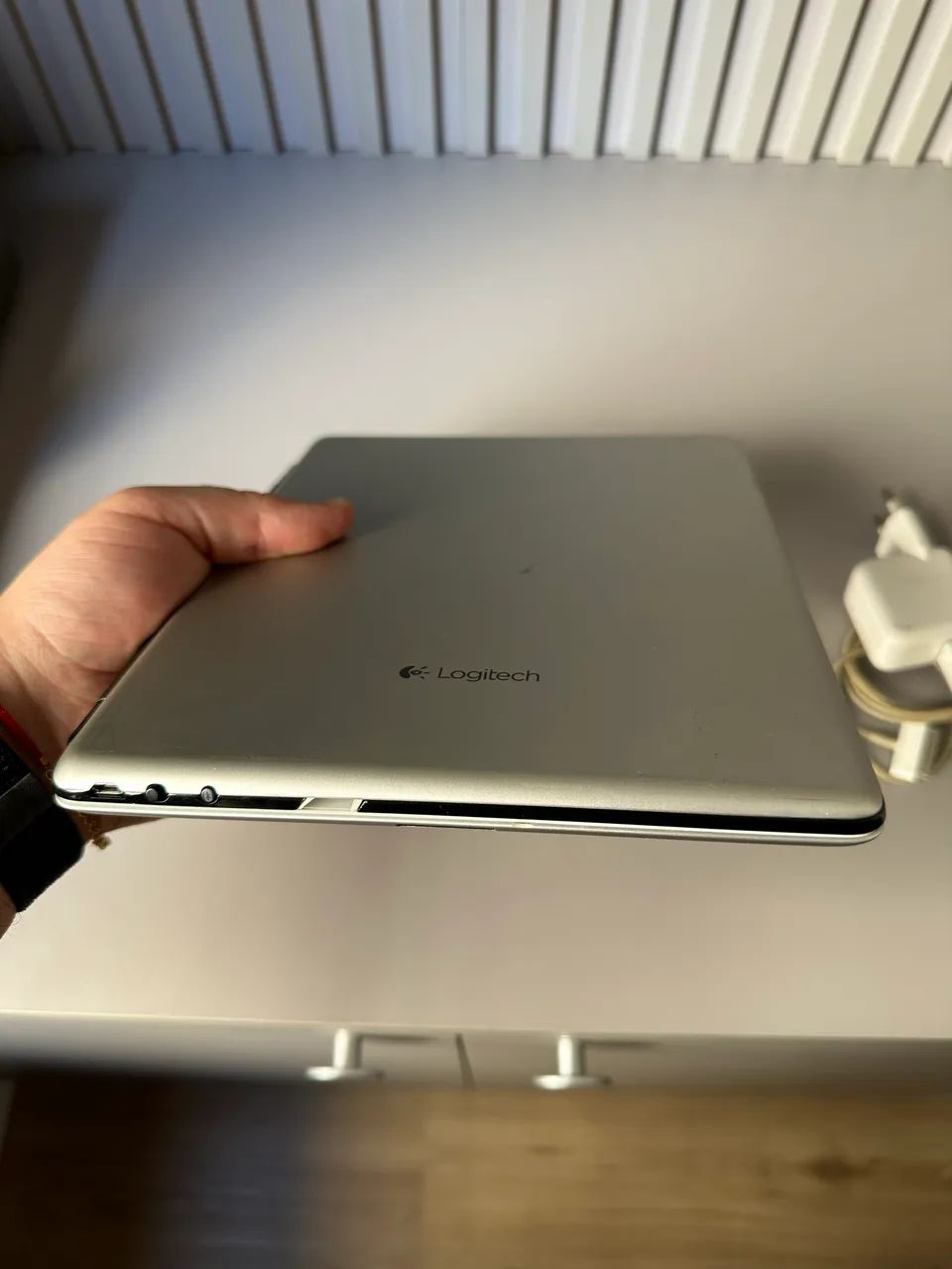 Apple iPad2 16 GB + Teclado Logitech Ultrafino - Foto 3