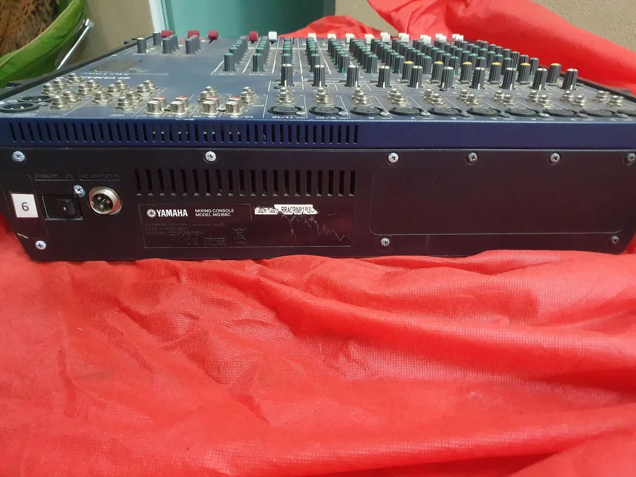 Mesa de som Yamaha 166c - Foto 4