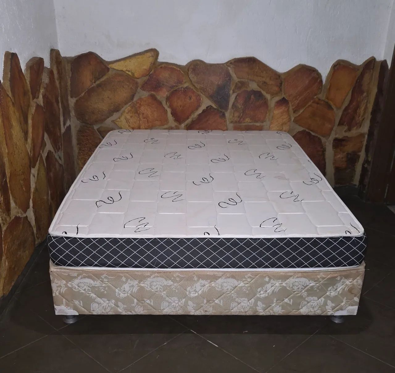 Cama box casal e colchão - Foto 2