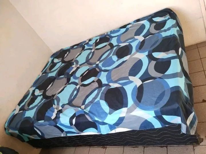 Cama box