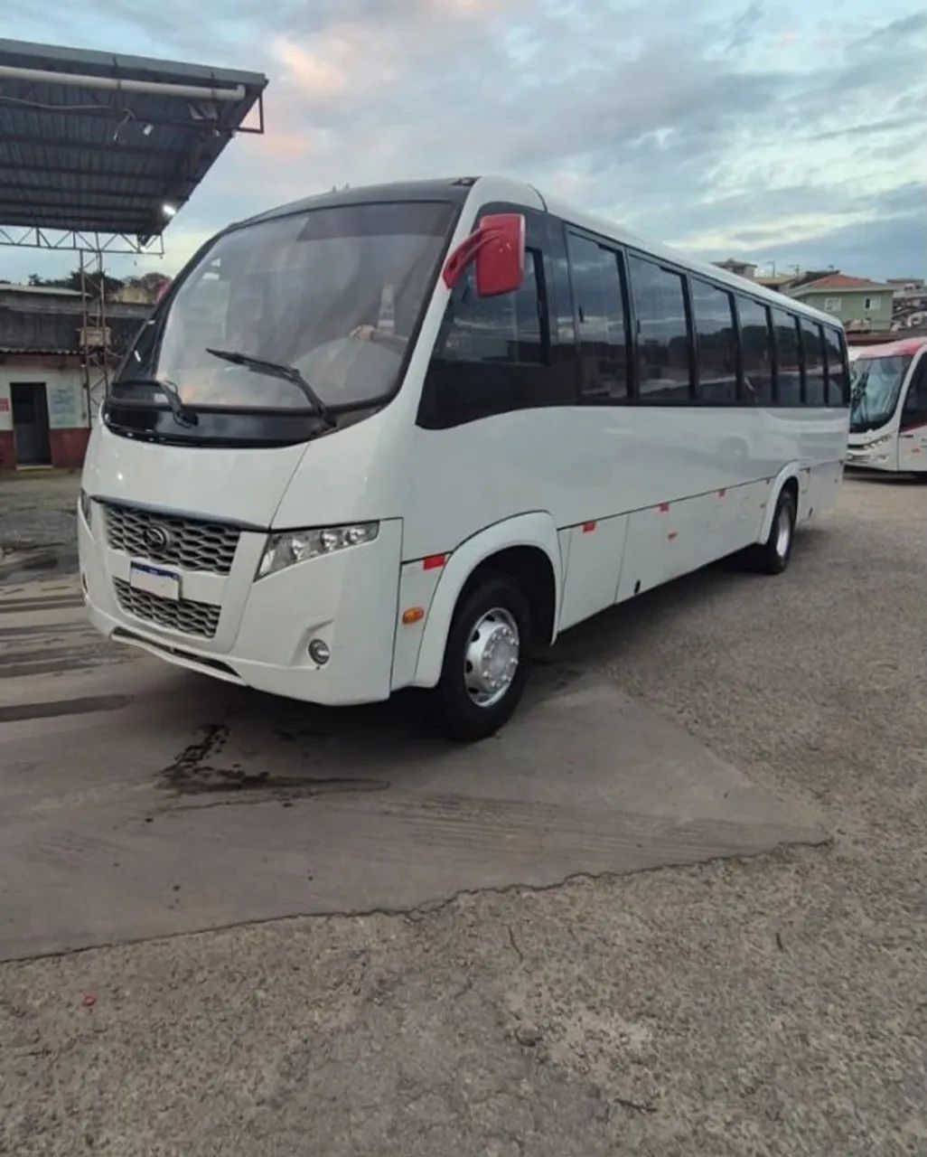 Vendo Marcopolo 2016 ( entrada28 mil)