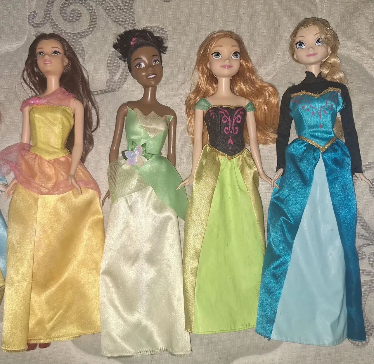 08 bonecos e bonecas de Princesas e Príncipes - Foto 3