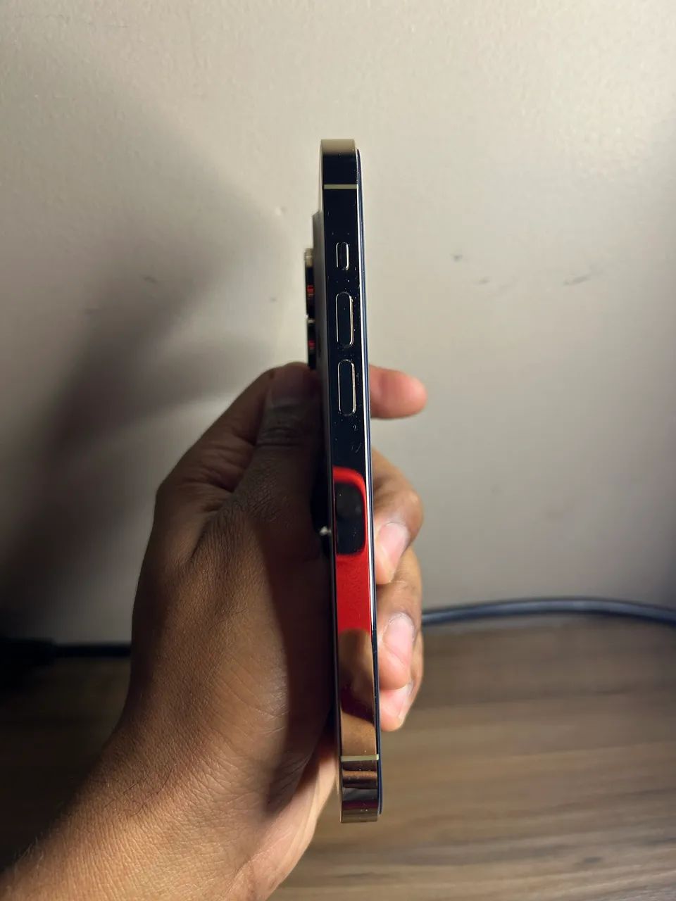 IPHONE 14 PRO - 128GB - DOURADO - SAÚDE 90% - Foto 3
