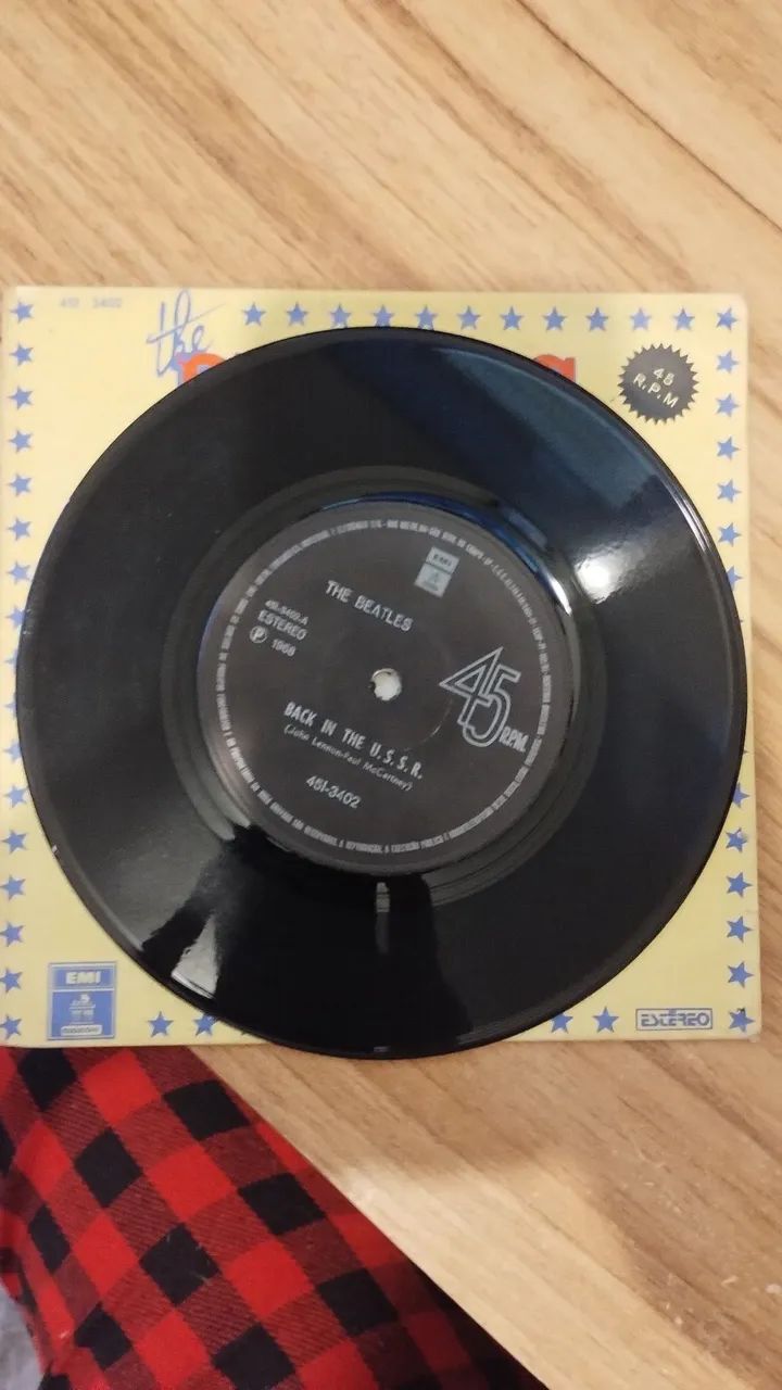 Compacto Beatles Twist and shout /back in the ussr - Foto 3