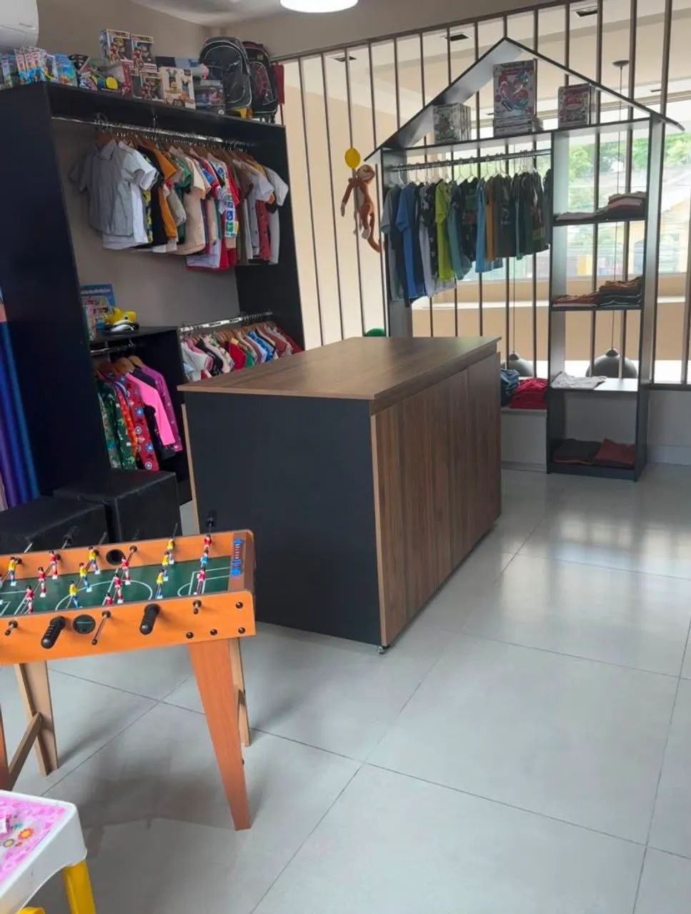 Vendo mobilia completa de loja de roupa infantil. - Foto 3