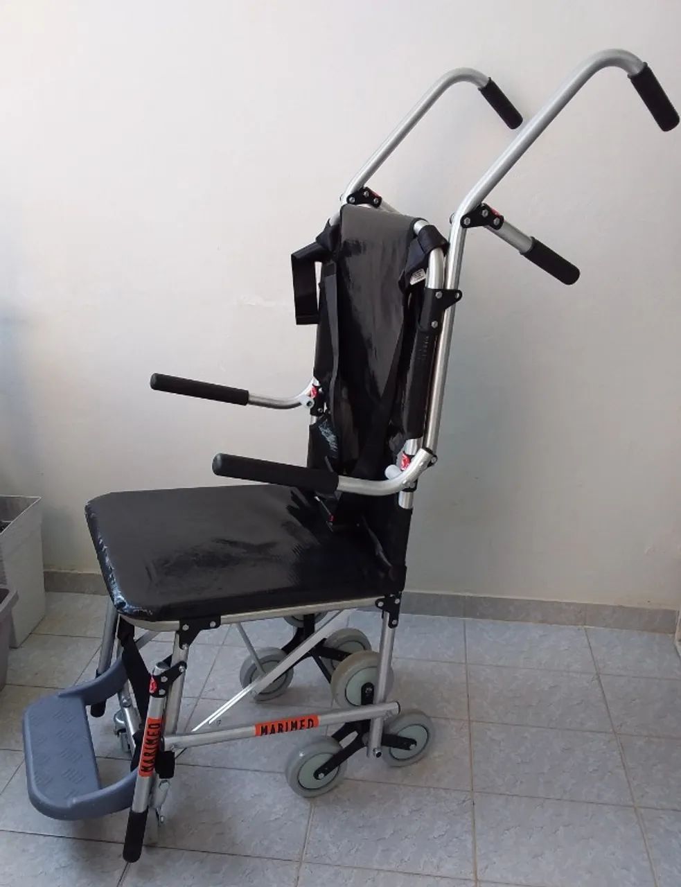 Cadeira de acesso para escada - Foto 2