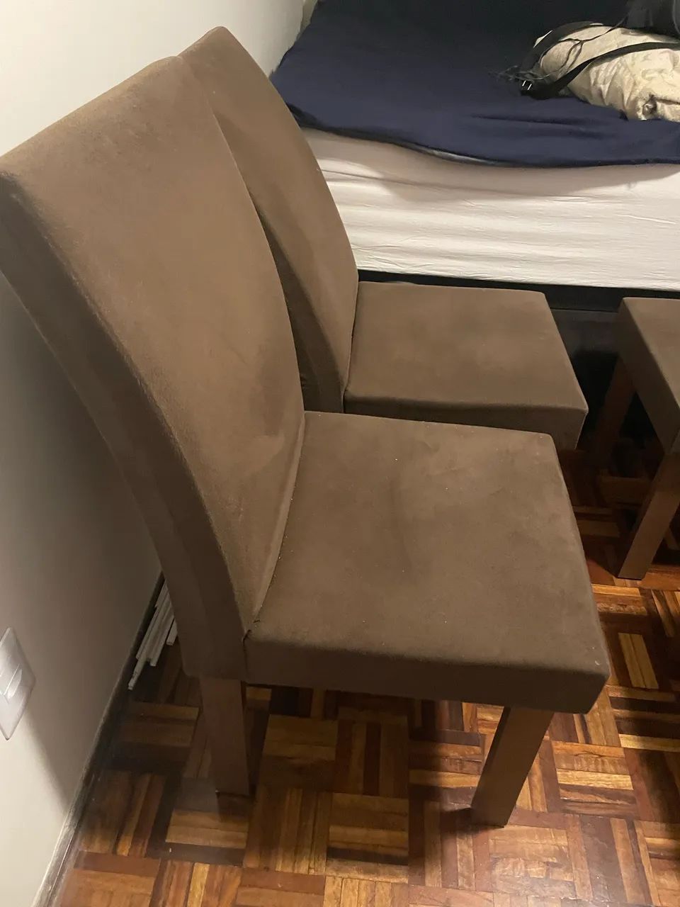 Vende-se quatro cadeiras por 75 reais - Foto 5