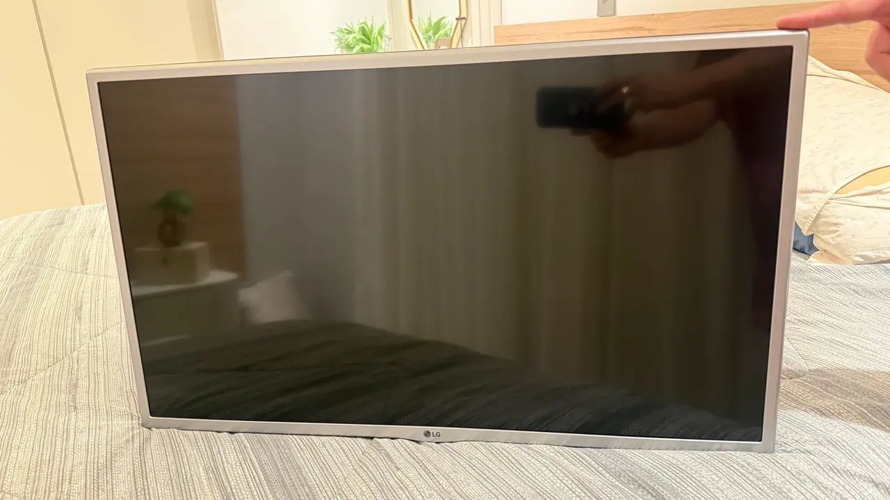Oportunidade! Smart TV LG 32 Polegadas Impecável - Foto 2