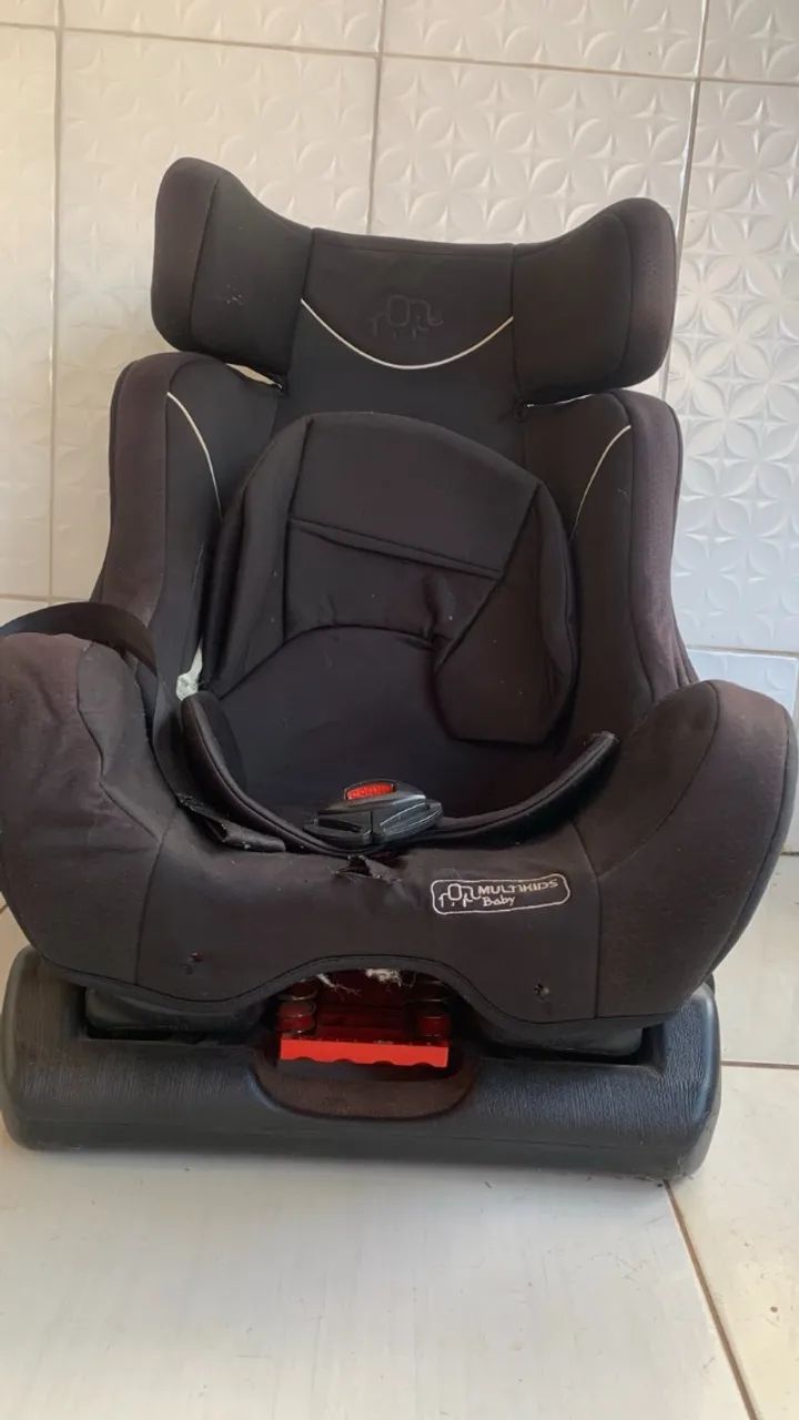 cadeirinha de bebê no carro - Foto 2