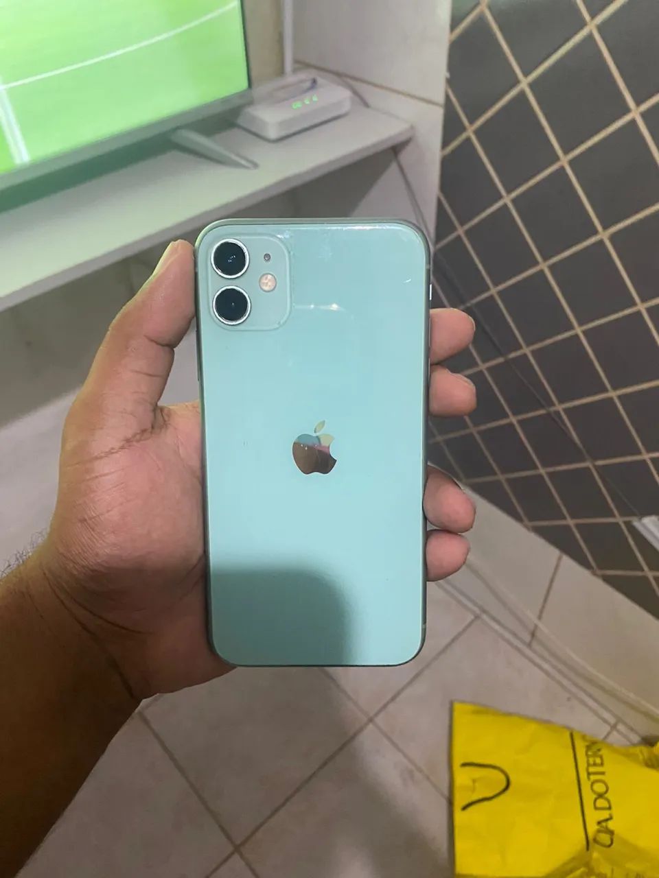 iPhone 11