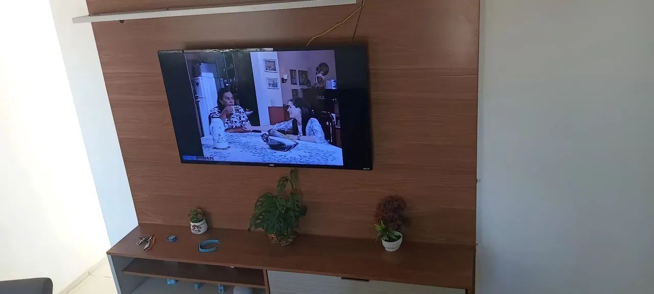 Painel de tv pra ate 80 polegadas.