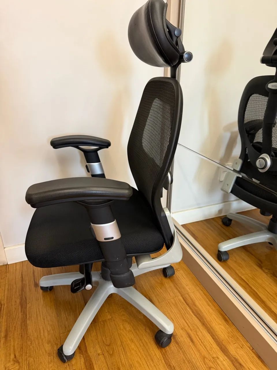 Cadeira de escritório ergonômica  - Foto 2