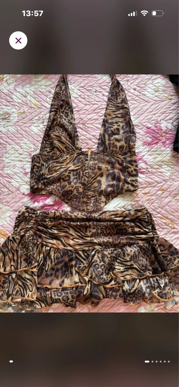 Conjunto shorts saia+ top onça 