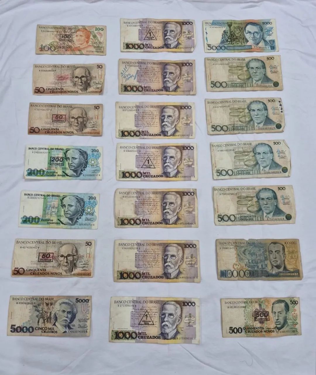 NOTAS ANTIGAS E MOEDAS DESAPEGO - Foto 2