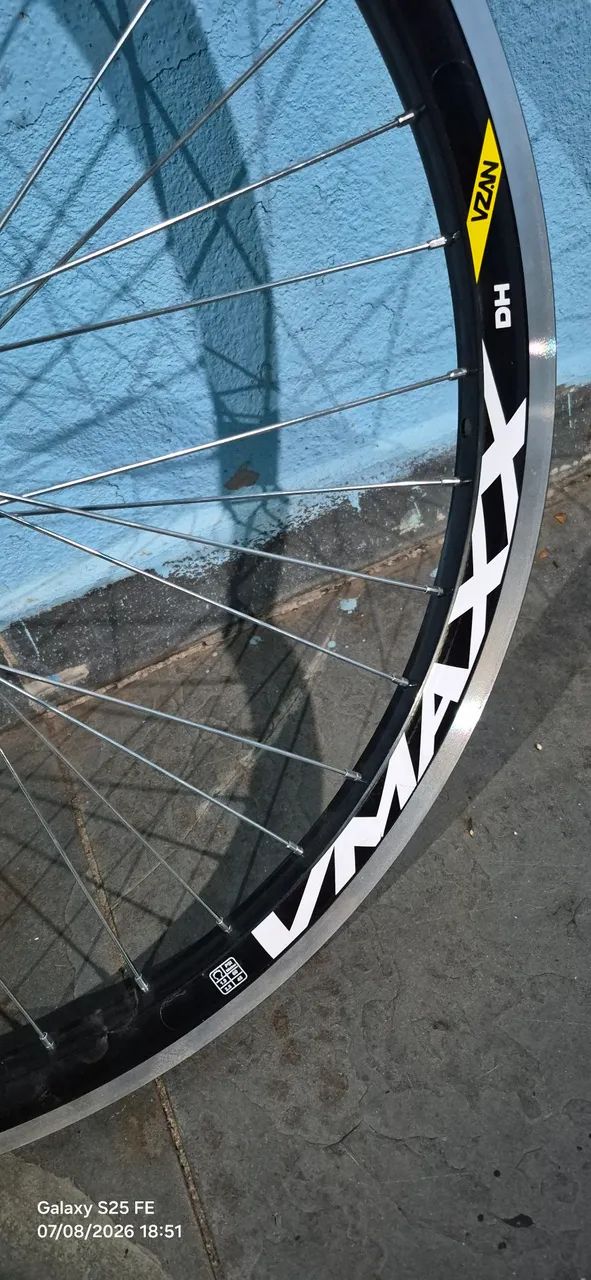 Roda de bicicleta  - Foto 3
